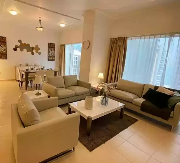 Wohn Klaar eigendom 3 Schlafzimmer F/F Wohnung  zu vermieten in Al Sadd , Doha #9289 - 1  image 